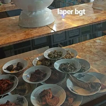 Lagi lapar berat beli nasi Padang, endingnya ngenes banget