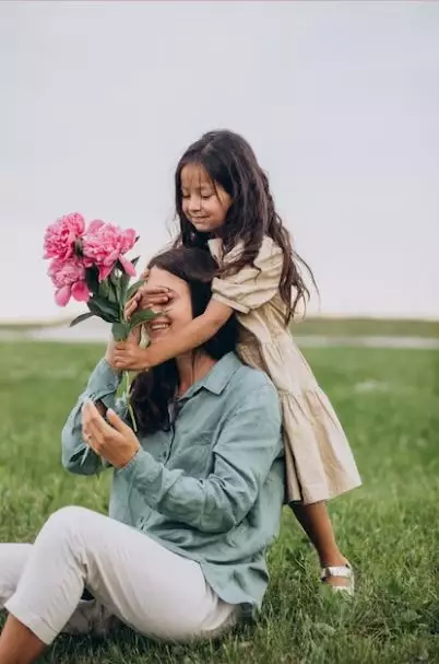 kata-kata sedih untuk ibu paling menyentuh hati freepik.com