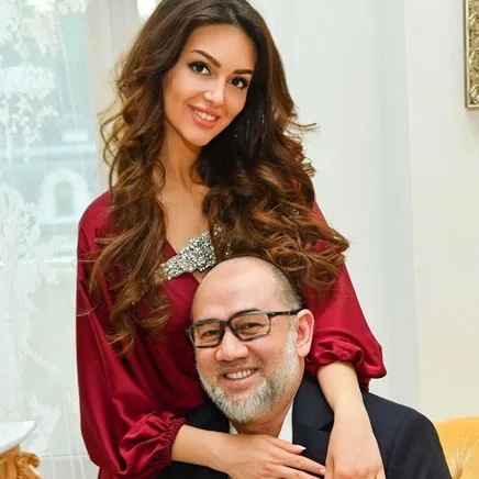 Mantan istri raja Malaysia gadai cincin kawin, alasannya tak terduga