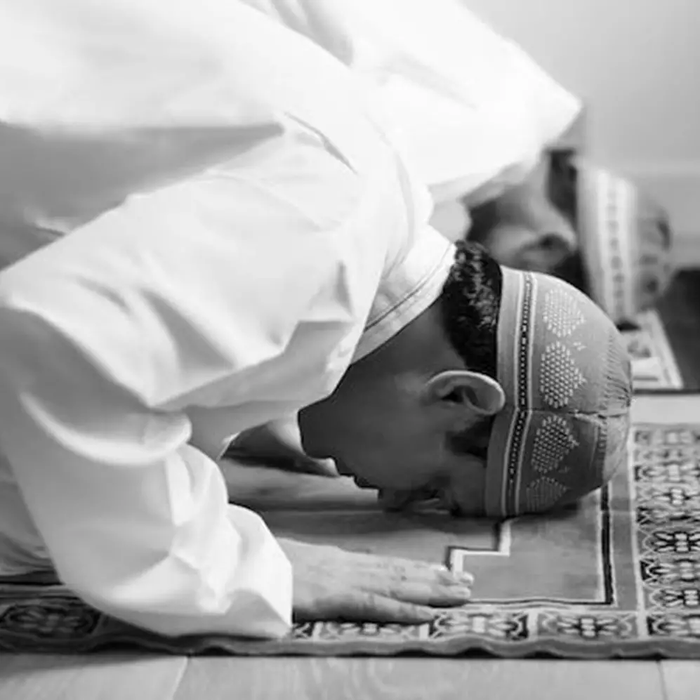 Doa dan tata cara sholat jamak qashar, pahami pengertian, waktu dan makna keutamaannya