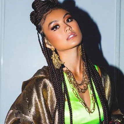 Komentar Gading Marten di potret seksi Agnez Mo jadi sorotan