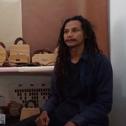 Dody Andri, pengusaha tas unik dari kayu laris hingga luar negeri