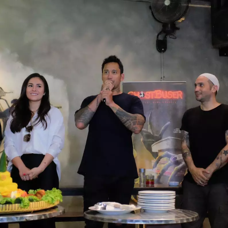 Kerja di balik layar, ini pengalaman Tora Sudiro jadi sutradara