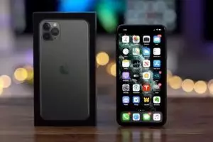 Membandingkan harga iPhone 11 di 10 negara, mana paling murah?