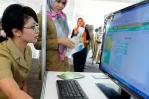 Ini daftar larangan dan hukuman buat PNS saat pakai media sosial