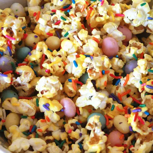 8 Cara membuat popcorn enak, gurih, dan praktis