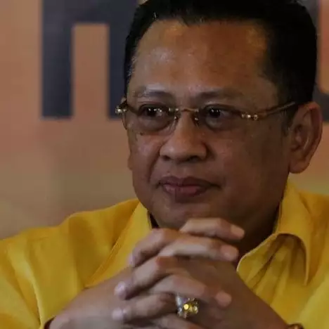 Pantun ala Bambang Soesatyo di pelantikan Presiden, sebut Prabowo