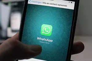 Cara menghilangkan status 'typing...' di WhatsApp, mudah banget
