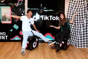 Inilah kisah di balik dua anak muda yang terkenal melalui TikTok