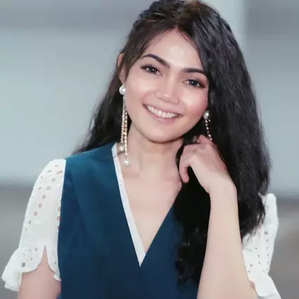 10 Transformasi Rina Nose, masa kecilnya imut banget