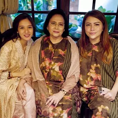 10 Momen kebersamaan Gista Putri dan Wina Natalia