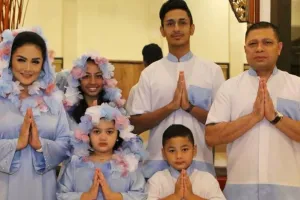 10 Momen Krisdayanti bareng anak tiri, akur bak anak kandung