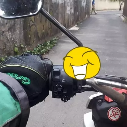 7 Mainan anak di motor ini bikin pengemudi gagal fokus