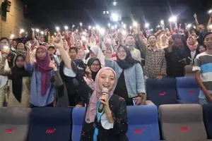 Pengalaman Chiki Fawzi marathon Gala Premier 99 Nama Cinta