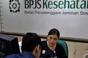 Resmi naik, ini besaran tarif iuran BPJS terbaru