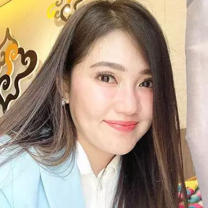 Unggah gaya rambut berponi, paras Via Vallen bikin gagal fokus