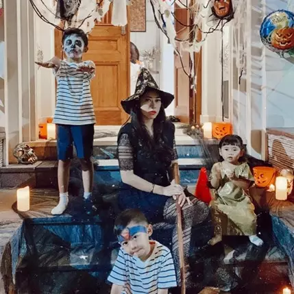 7 Potret seru pesta Halloween Aliya Rajasa, bergaya penyihir