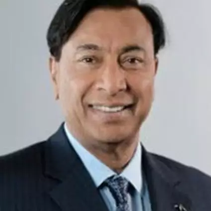 Tak disangka, miliuner India ini pernah kerja di Jawa Timur