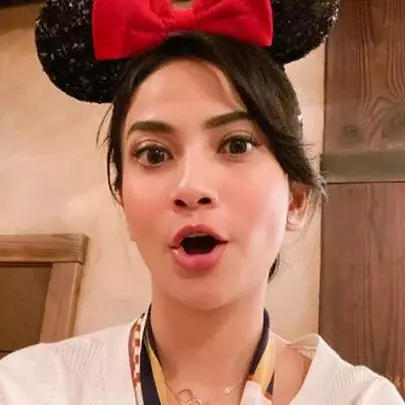 Rayakan Halloween berkostum suster, Vanessa Angel digombalin