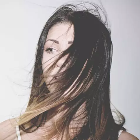 10 Cara melembutkan rambut secara alami, cepat dan efektif