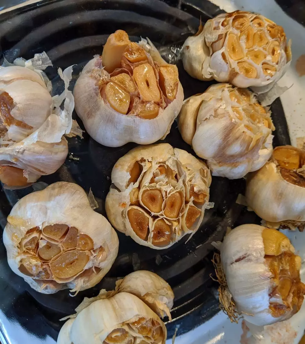 11 Manfaat bawang putih bakar buat kesehatan & cara pakainya instagram 