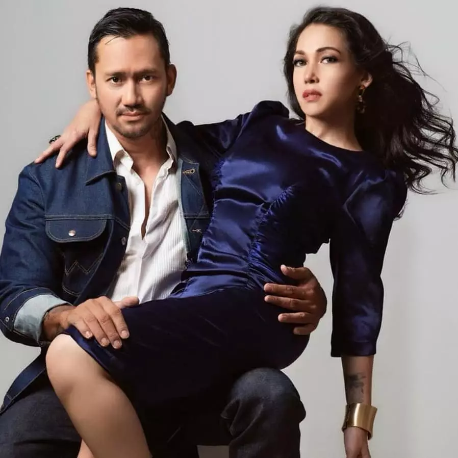 gaya pemotretan Tora & Mieke  Instagram gaya pemotretan Tora & Mieke  Instagram