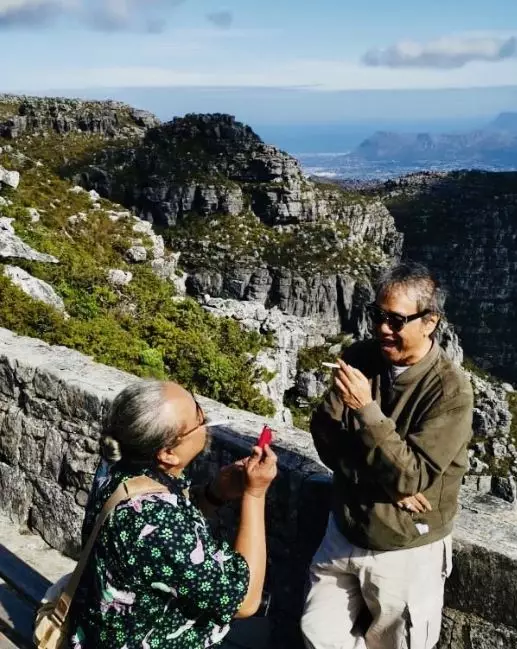 kenangan butet djaduk di table mountain Instagram kenangan butet djaduk di table mountain Instagram
