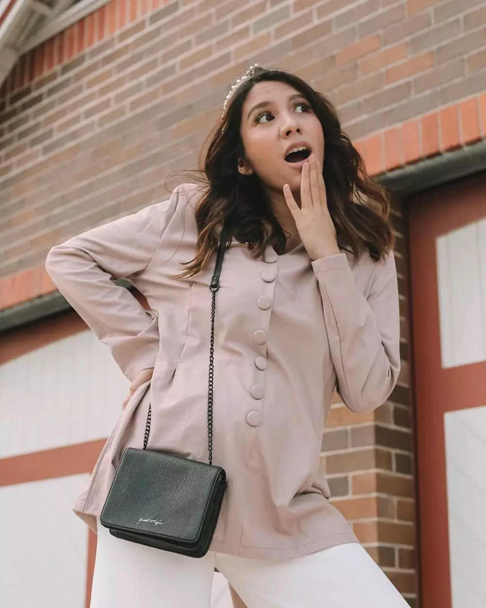 acha sinaga hamil © 2019 brilio.net acha sinaga hamil © 2019 brilio.net