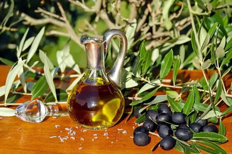 10 Manfaat minyak zaitun extra virgin untuk kesehatan