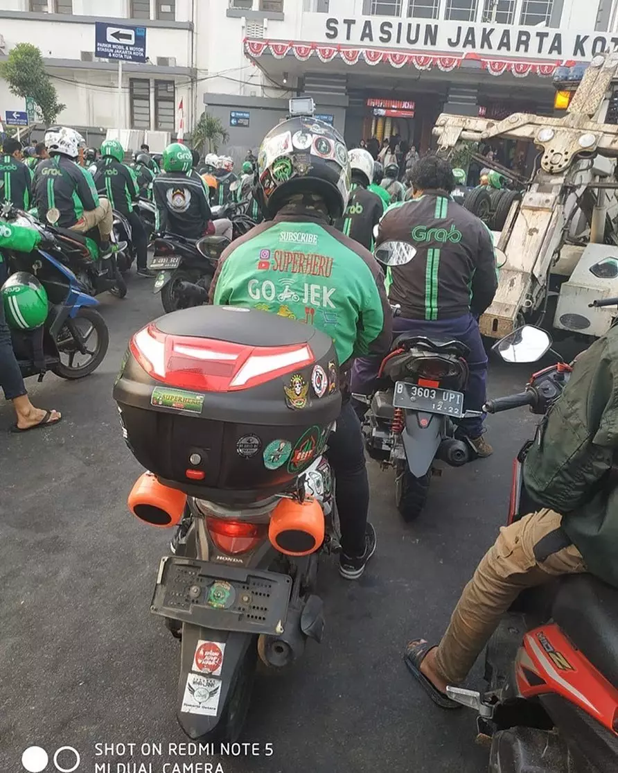 tulisan promosi ala driver ojek online © 2019 instagram.com