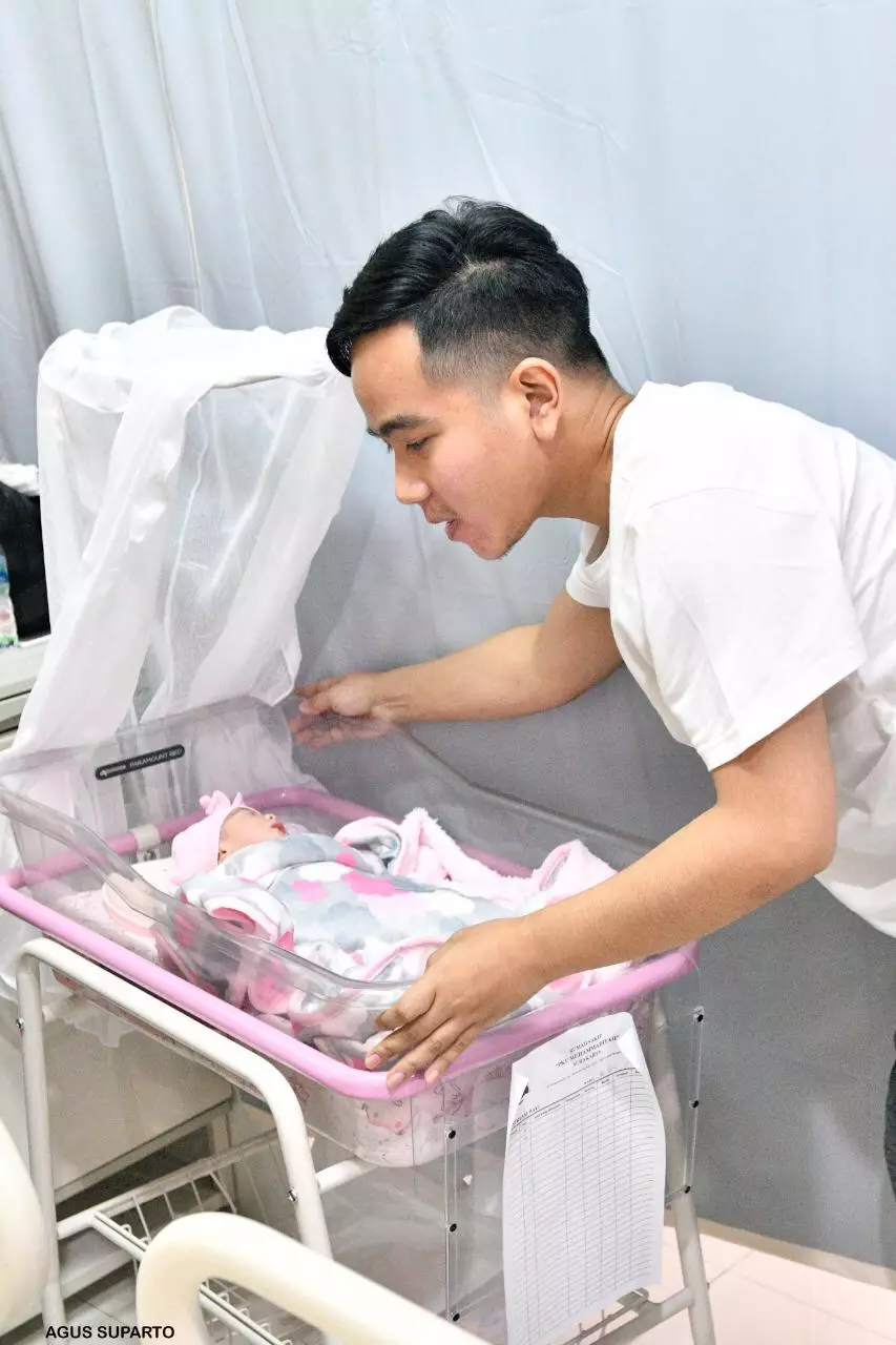 5 Potret La Lembah Manah, adik Jan Ethes yang imut instagram  5 Potret La Lembah Manah, adik Jan Ethes yang imut instagram