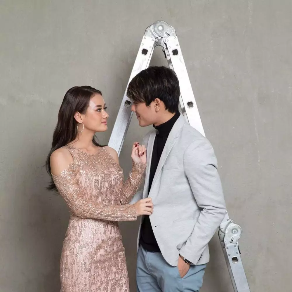 7 Gaya pemotretan Rizky Billar & Dinda Hauw ini bak prewedding instagram 