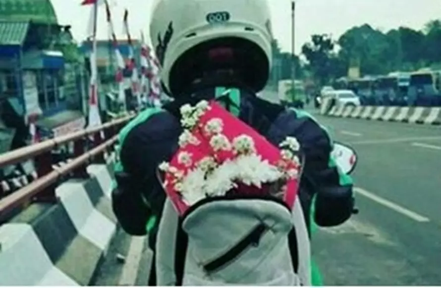 cara driver ojek online jagain bawaan © 2019 instagram.com cara driver ojek online jagain bawaan © 2019 instagram.com