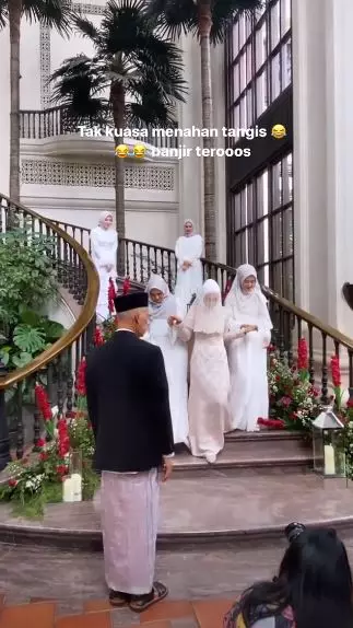 pernikahan Dian Pelangi dan Sandy Nasution © 2019 instagram.com pernikahan Dian Pelangi dan Sandy Nasution © 2019 instagram.com