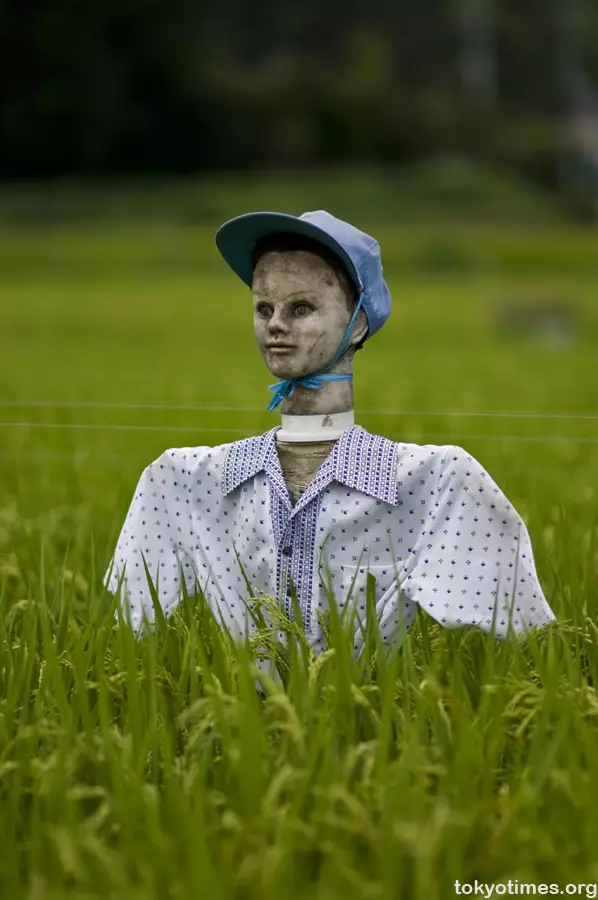 Orang-orangan sawah Jepang  Istimewa Orang-orangan sawah Jepang  Istimewa