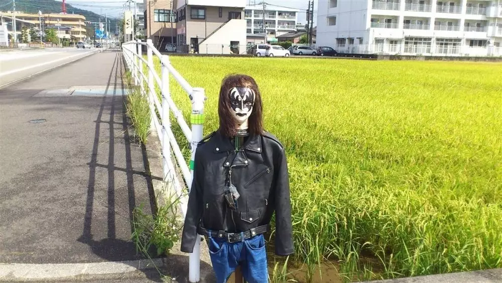 Orang-orangan sawah Jepang  Istimewa Orang-orangan sawah Jepang  Istimewa