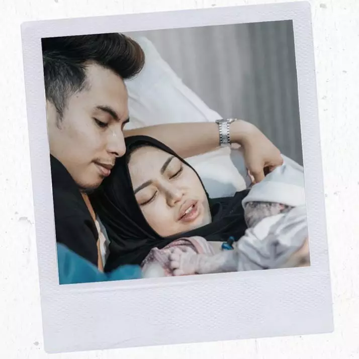 Rachel Vennya ungkap alasannya belum perlihatkan wajah bayinya Instagram Rachel Vennya ungkap alasannya belum perlihatkan wajah bayinya Instagram