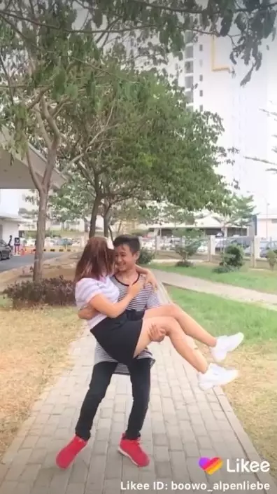 Potret terbaru Bowo Tik Tok & pacar Instagram 