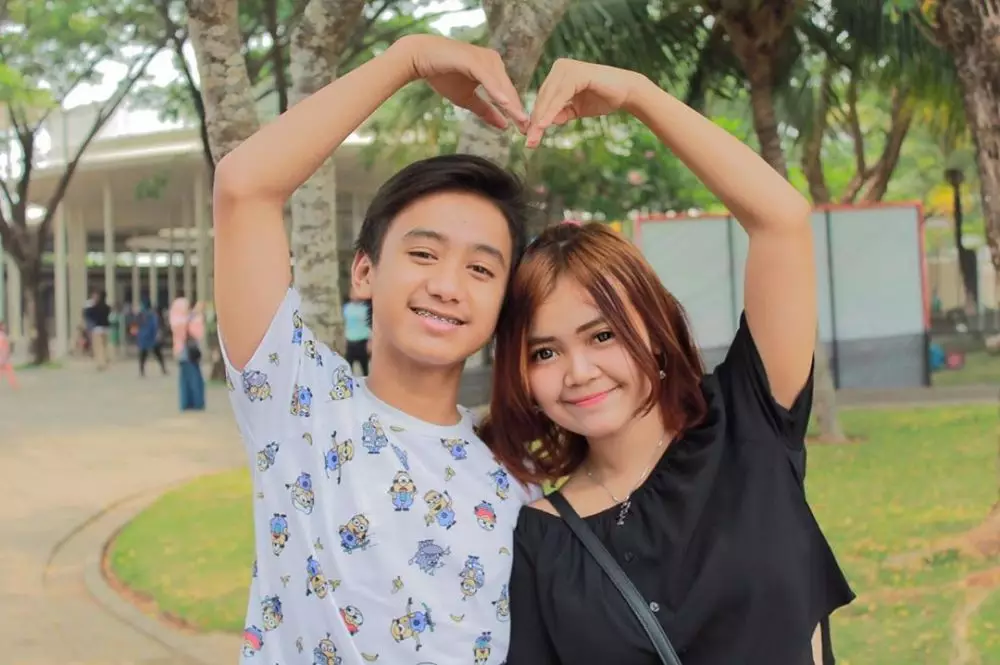 Potret terbaru Bowo Tik Tok & pacar Instagram 