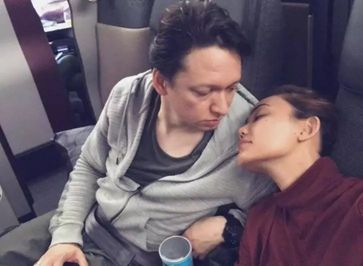 momen bulan madu rina nose  Instagram