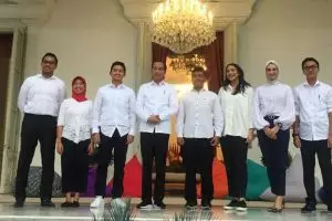 Jokowi umumkan 12 nama staf khusus, 7 dari kalangan milenial