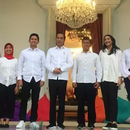 Jokowi umumkan 12 nama staf khusus, 7 dari kalangan milenial