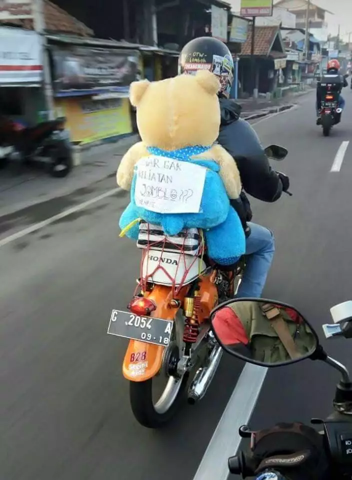 peringatan pengendara motor kocak abis © 2019 instagram.com