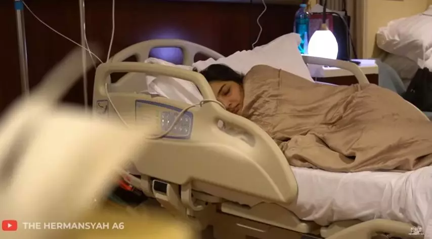 7 Potret Ashanty saat jalani perawatan di rumah sakit Instagram/@ashanty_ash 7 Potret Ashanty saat jalani perawatan di rumah sakit Instagram/@ashanty_ash