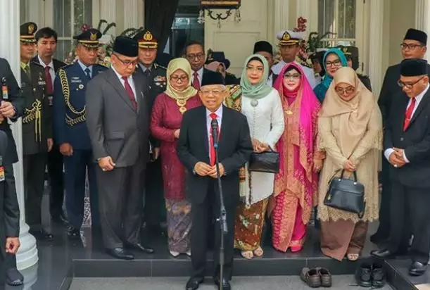 ma'ruf amin pakai celana panjang  Instagram ma'ruf amin pakai celana panjang  Instagram