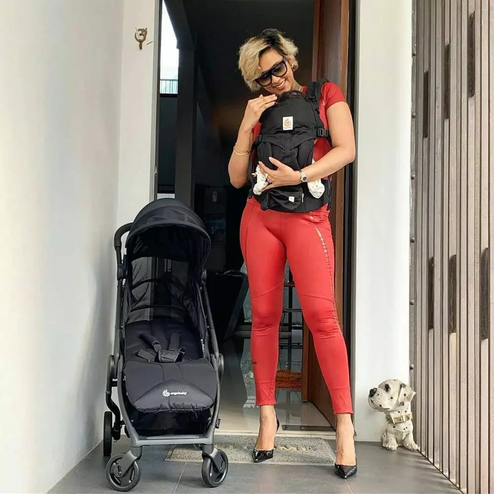 Kimmy momong anak © 2019 Instagram Kimmy momong anak © 2019 Instagram