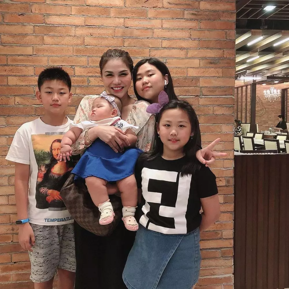 anak tiri DJ Butterfly © 2019 Instagram