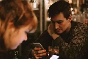 Kenali ini 9 ciri orang berbohong lewat SMS, jangan tertipu lagi