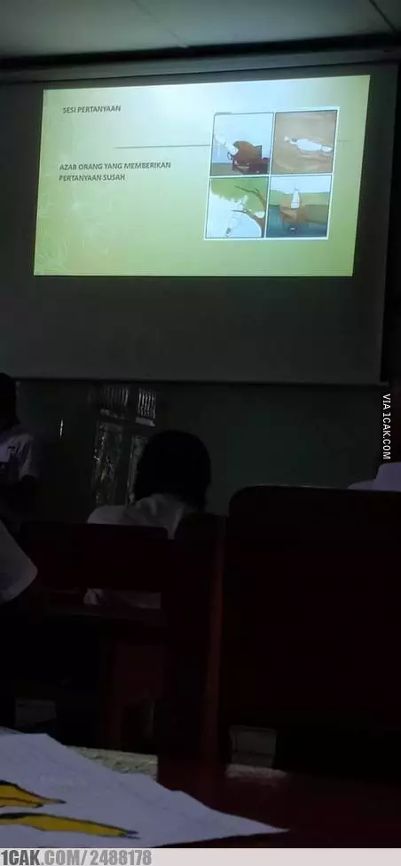presentasi di sekolah absurd © 2019 1cak.com