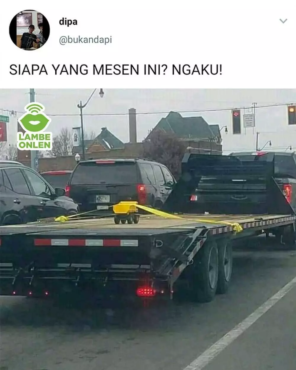 benda nyeleneh dibawa truk © 2019 1cak.com